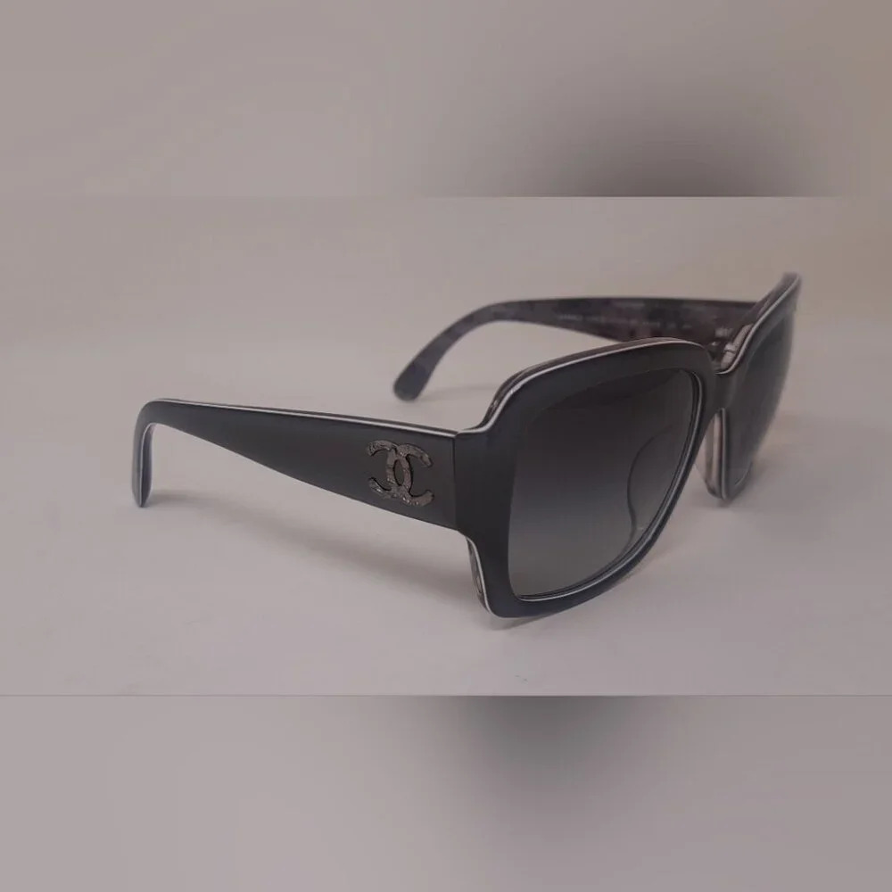 NWOT CHANEL Women's Sunglasses Gradient Tint CC Logo 5221-A 56-19-135 - Picture 10 of 16